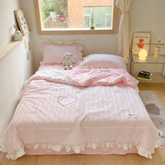 Korean Princess Style Summer Cool Quilt Comforter Soft Seersucker Lace Ruffles Summer Thin Quilt Blanket Machine Washable
