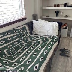 Eye Snake Green Blanket