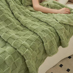 Cozy Plaid Fleece Blanket - Green