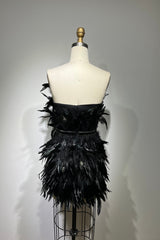 inostorâ„?Short black feather tube top dress