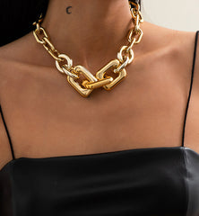 Stylish Chunky Geometric Chain Necklace.