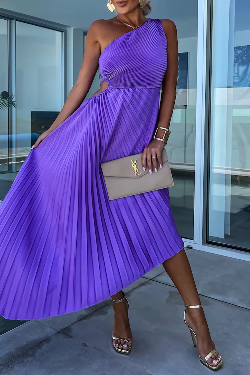 Sexy Solid Color Irregular Pleated Oblique Collar Fishtail Dresses