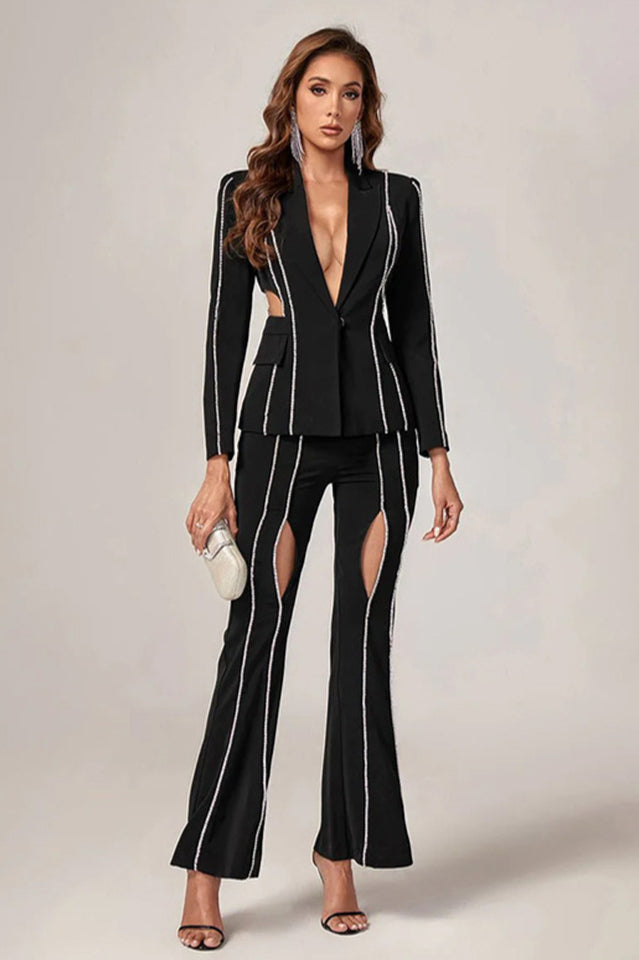 Cut-Out Diamonds Decorated Set