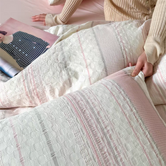 Asymmetry Jacquard Bedding Set - Pink