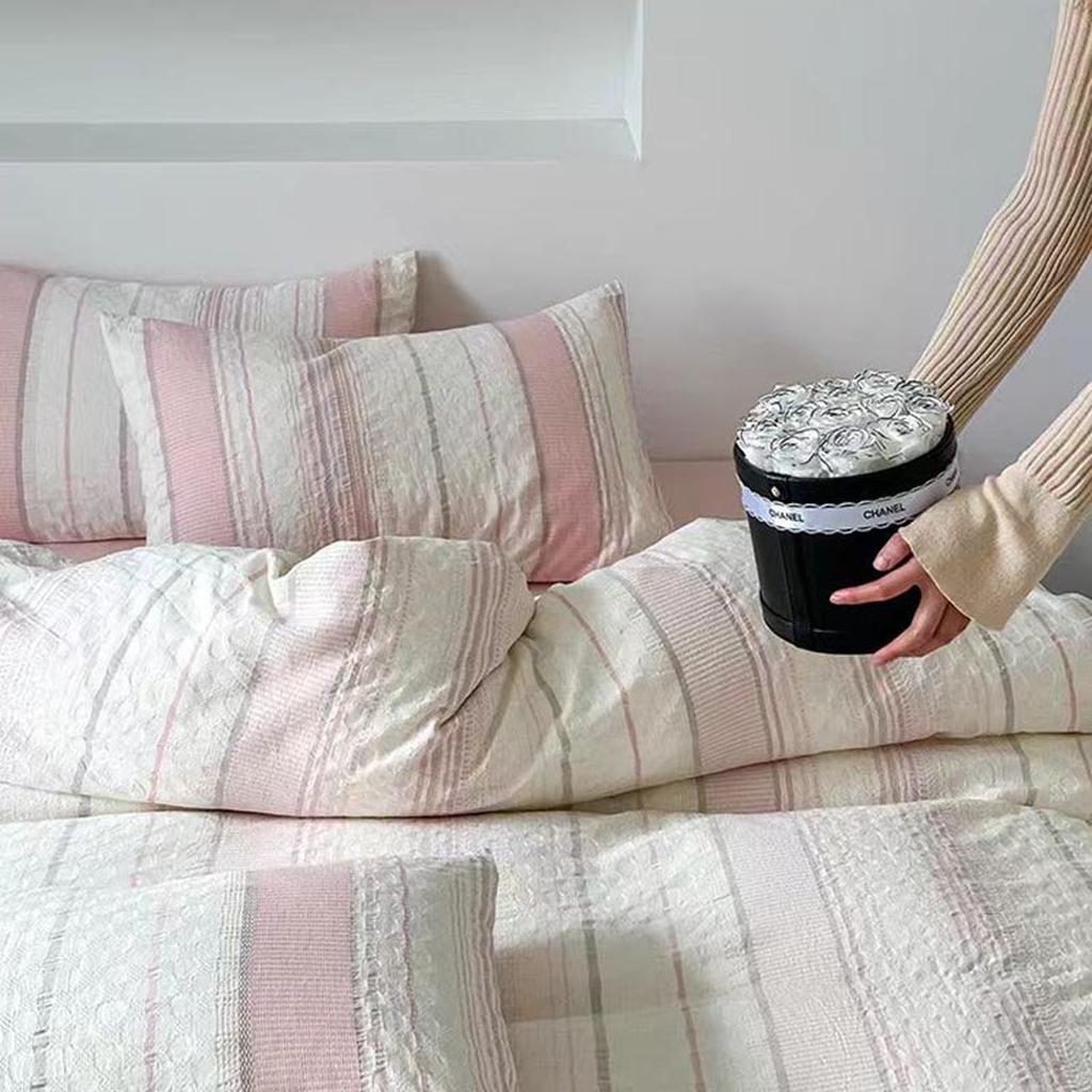 Asymmetry Jacquard Bedding Set - Blue