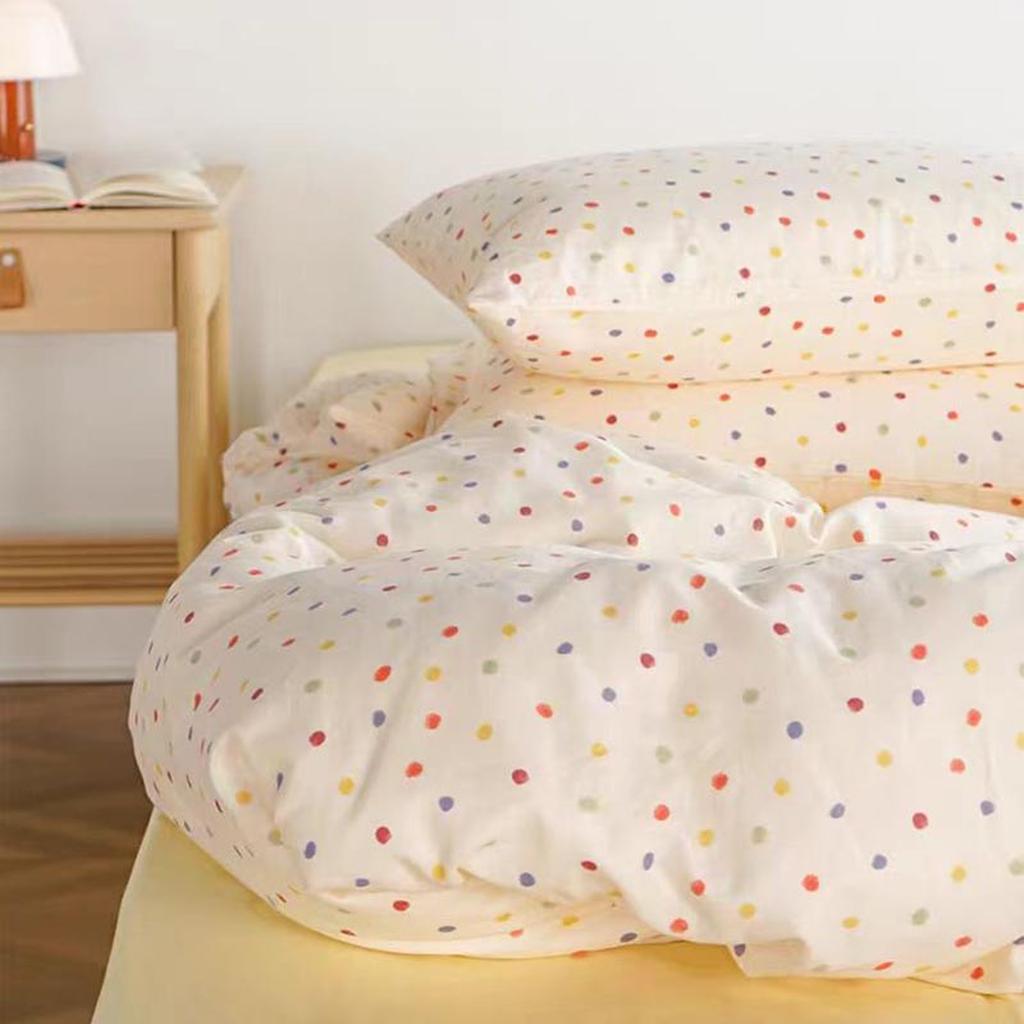 Cheerful Polka Dot Bedding Set