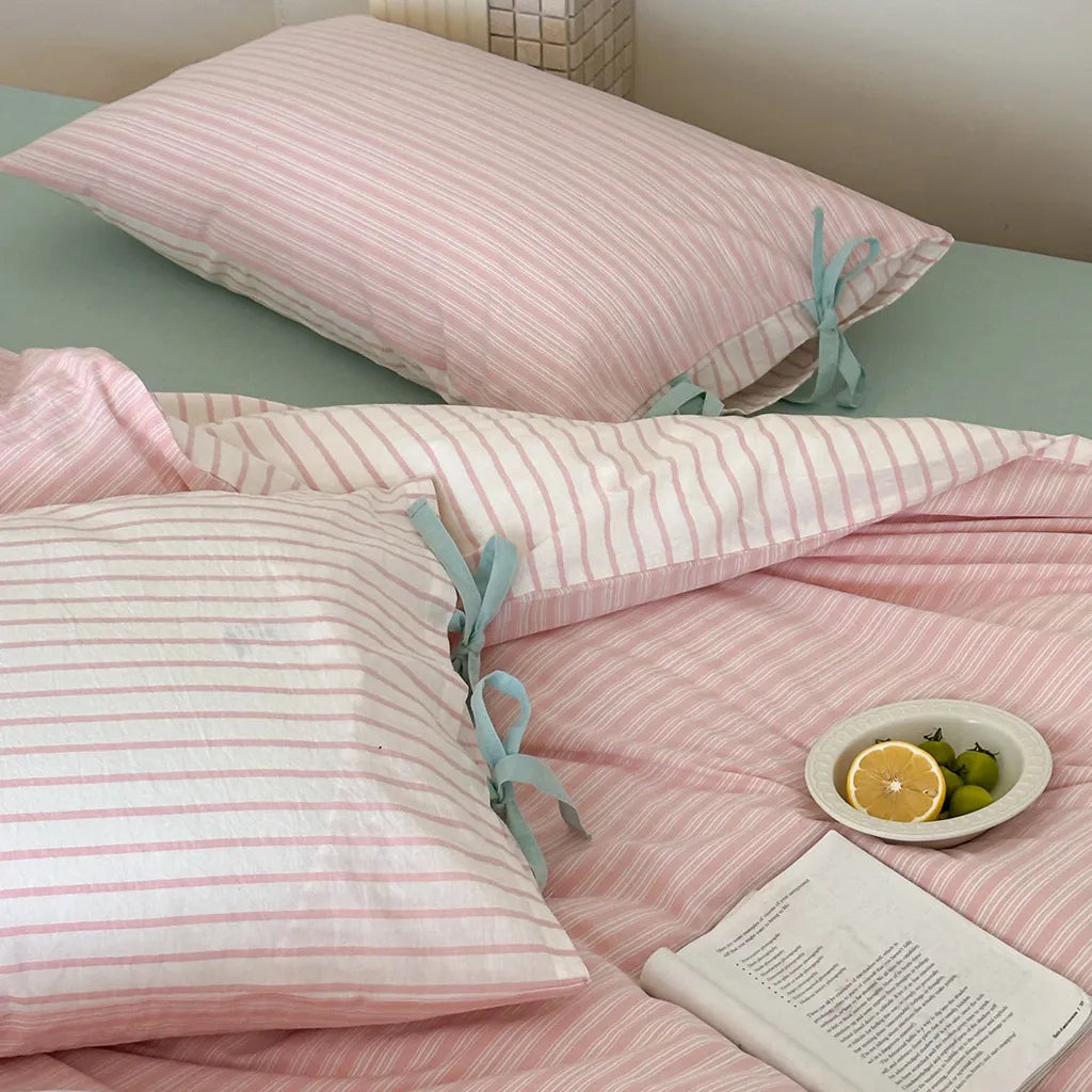 Contrast Stripe Bedding Set
