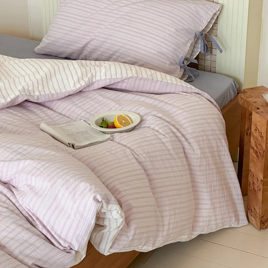 Contrast Stripe Bedding Set