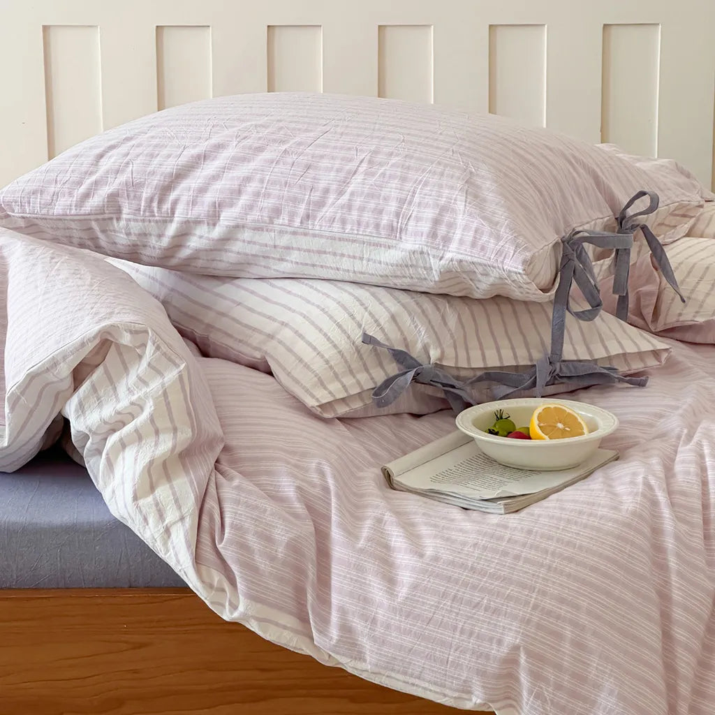 Contrast Stripe Bedding Set