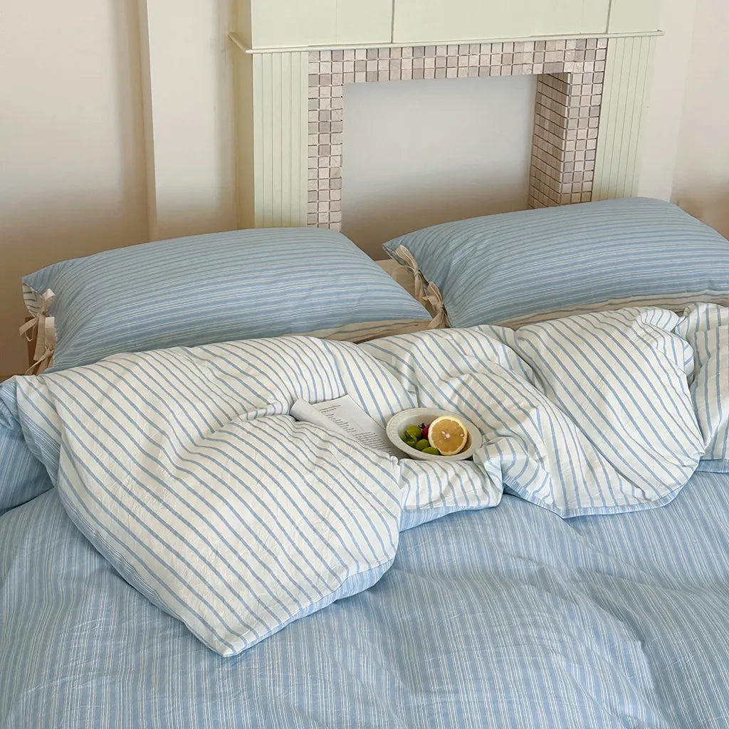 Contrast Stripe Bedding Set