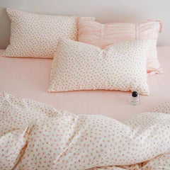 Cute Ditsy Floral Bedding Set