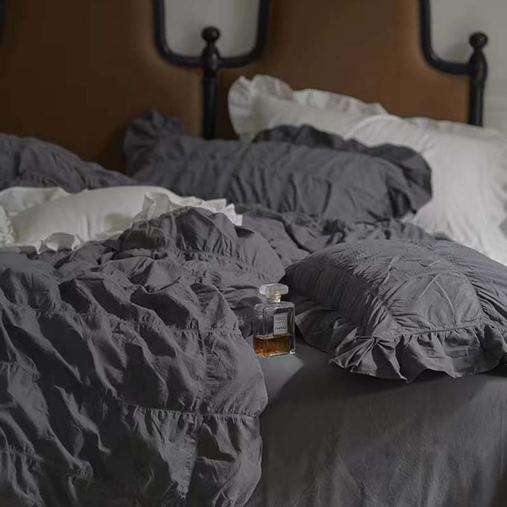 Dark Academia Royal Duvet Cover - Tan