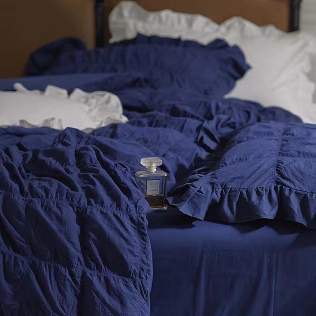 Dark Academia Royal Bedding Set - Tan