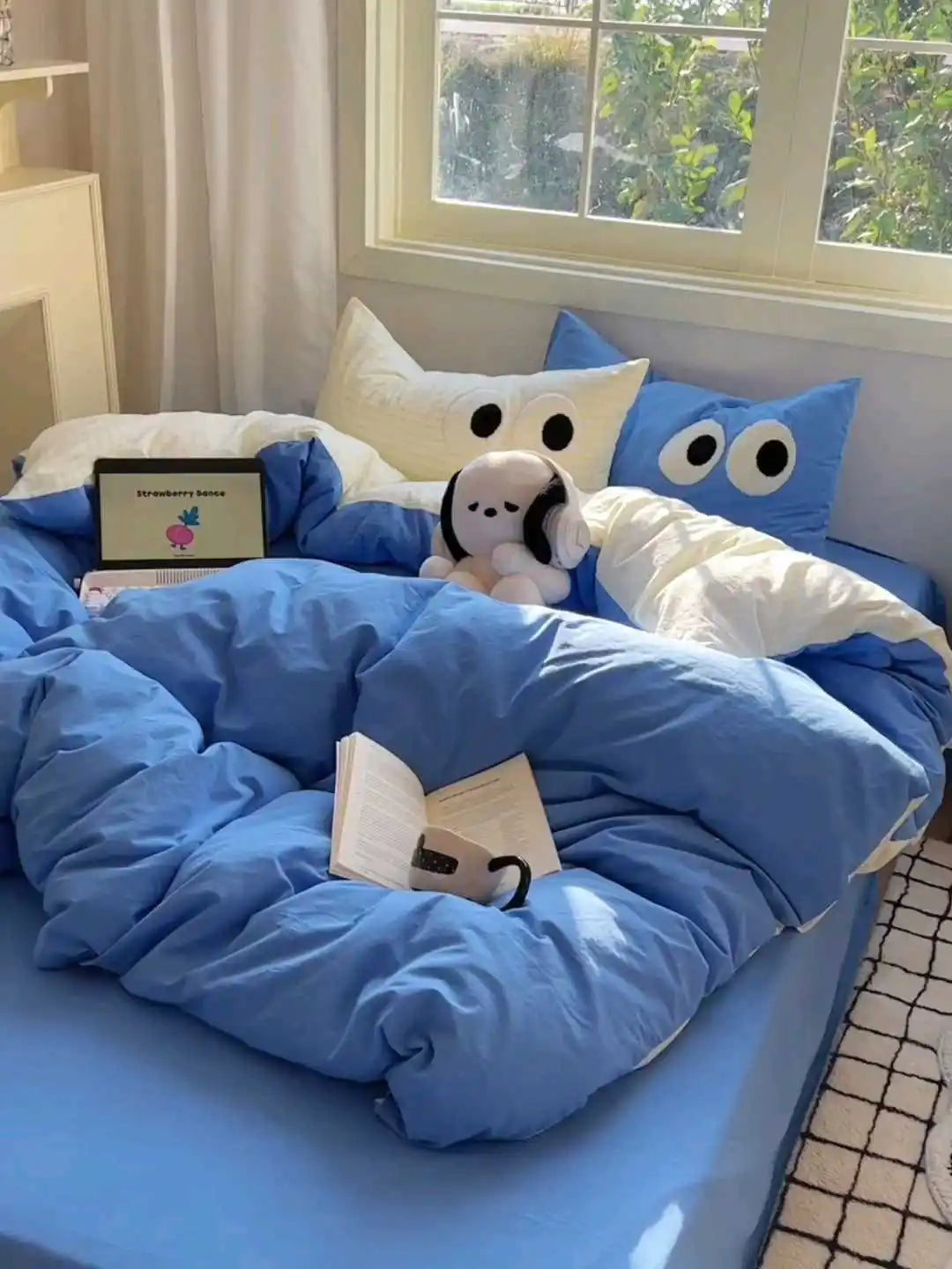 Ins Black Big Eye Solid Color Bedding Set Girls Boys Flat Sheet Blue Duvet Cover Pillowcase Washed Cotton Bed Linen Home Textile