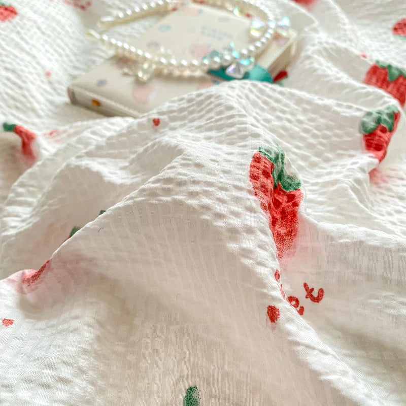Ins Pink Strawberry Cute Bedding Set Cartoon Fruit Duvet Cover Soft Queen Full Size Flat Bed Sheet Girls Quilt Cover Pillowcase