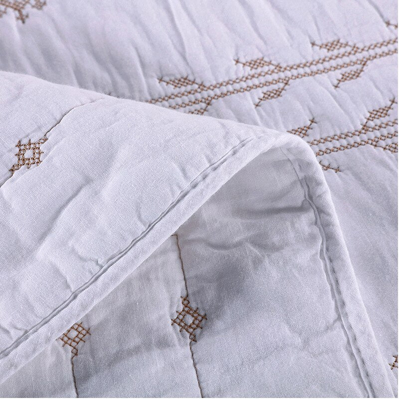 Double Bed Cover Geometric Embroidery Plain 3 Piece Quilted Quilt Pillowcase Free Shipping