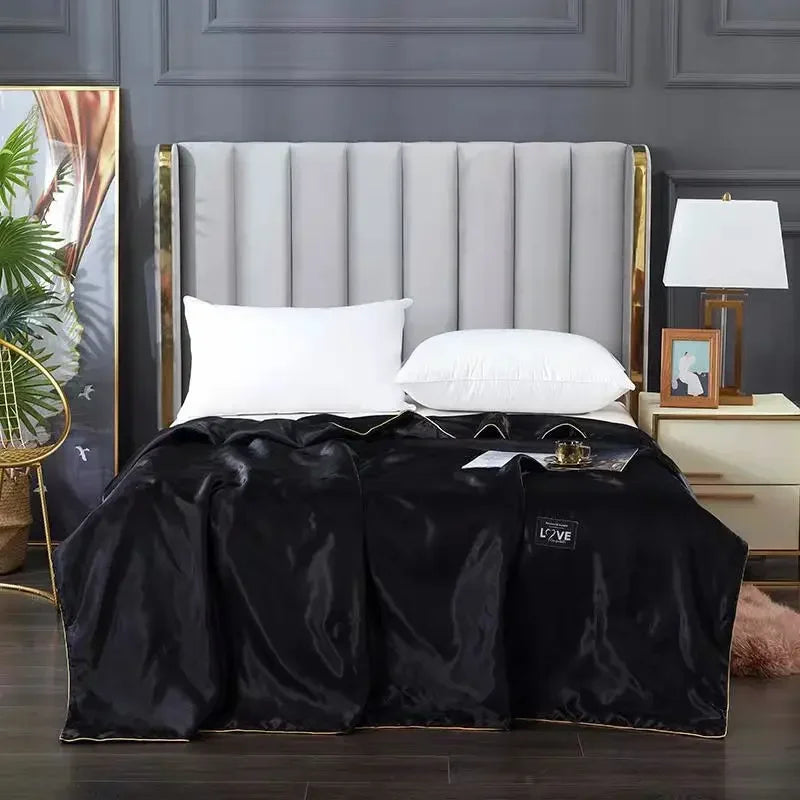 Luxury Emulation Silk Quilted Quilt Queen High End Spring Summer Satin Quilts Mechanical Wash Soft Comfortable Thin Comforter