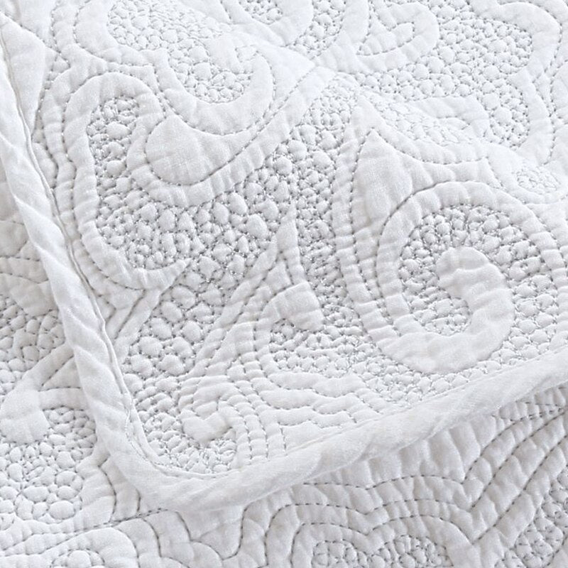 Double Cover Embroidered Pure White 3 Piece Quilted Quilt Pillowcase Free Shipping len?ol de cama casal