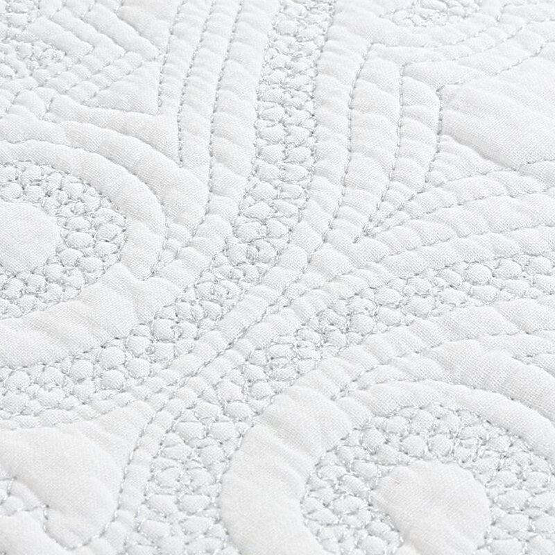 Double Cover Embroidered Pure White 3 Piece Quilted Quilt Pillowcase Free Shipping len?ol de cama casal