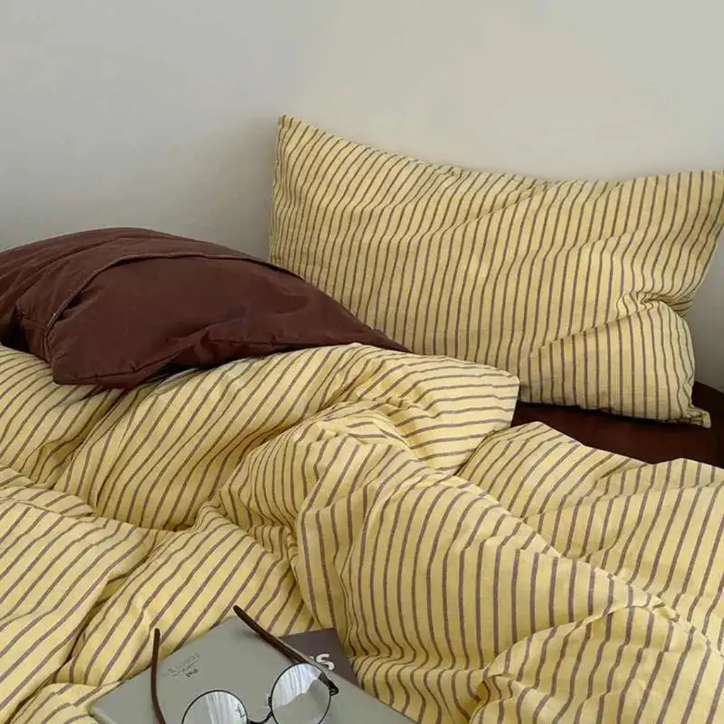 Vintage Striped Bedding Set