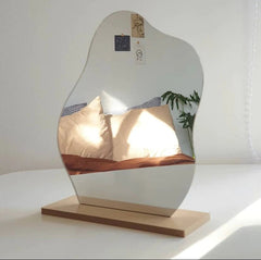 Wavy Mirror