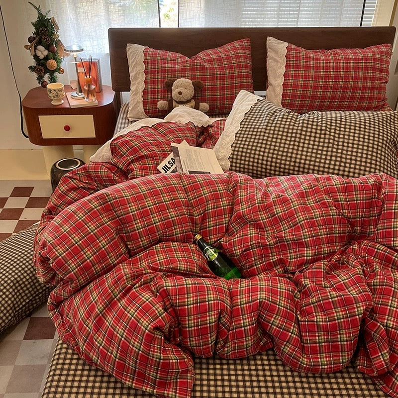 Cottagecore Red Plaid Bedding Set – Corlus