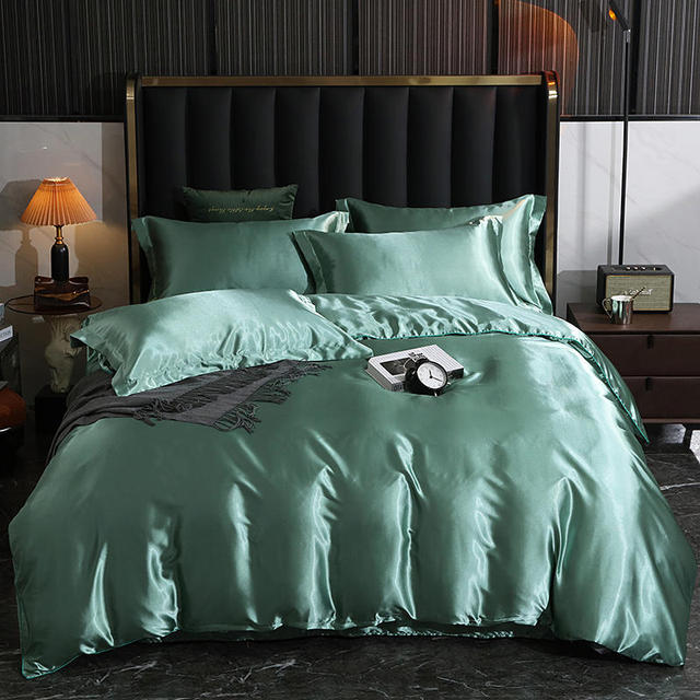 Mulberry Silk Satin Bedding Set High Quality Skin Friendly Real Silk Duvet Cover Set Solid Color King Size White Quilt Cover Set