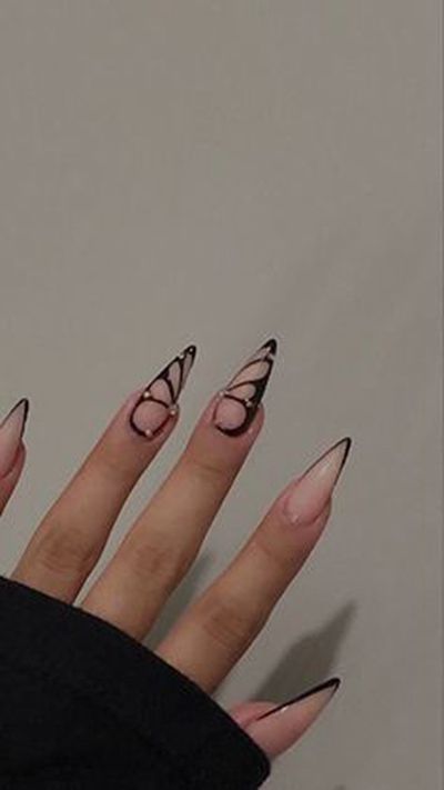 Abstract Wave Stripes Stiletto Press On Nails