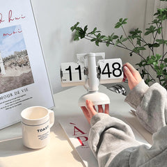 Retro Tabletop Flip Clock